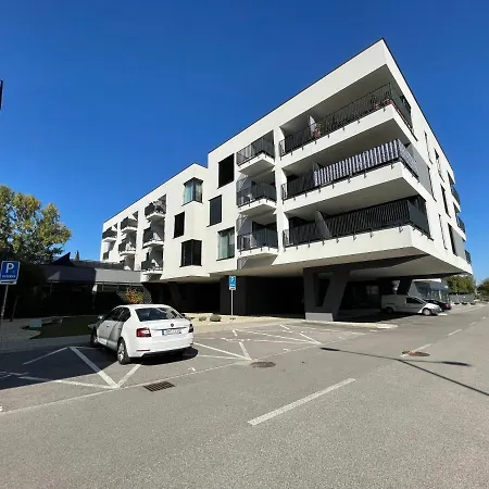 Apartment Greenbay With Free Parking *