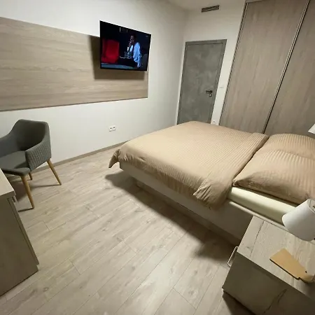 Greenbay With Free Parking * Trencin