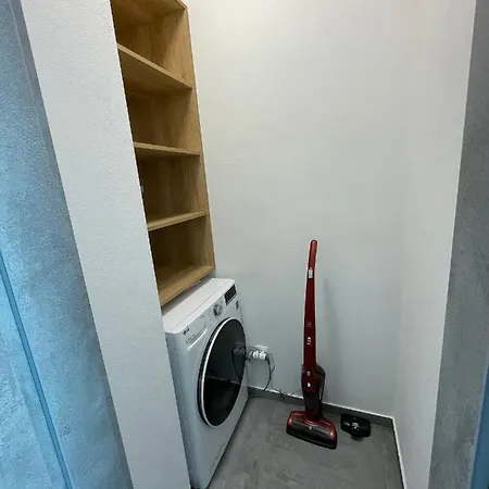 Apartment Greenbay With Free Parking