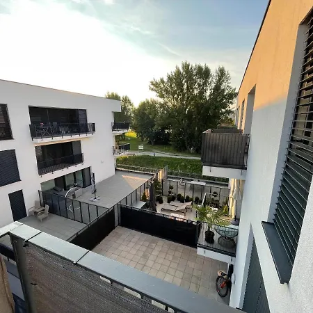 Greenbay With Free Parking Apartment Trenčín