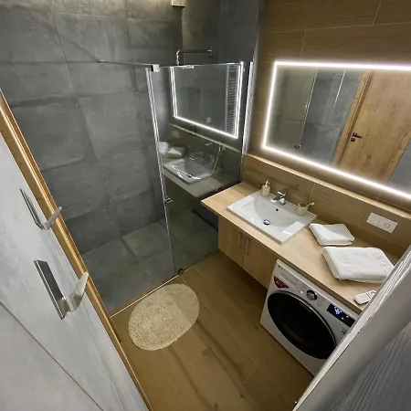 Greenbay With Free Parking Apartment *